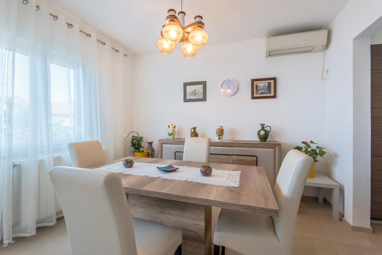 Apartment Luti Pula Exteriér fotografie